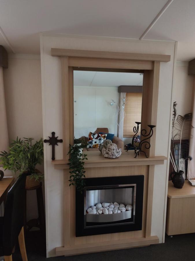Chalet Met Veranda Aan Bosrand Vledder Zewnętrze zdjęcie