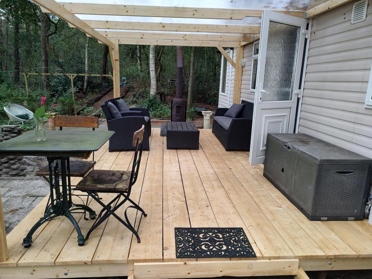 Chalet Met Veranda Aan Bosrand Vledder Zewnętrze zdjęcie